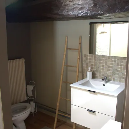 La Marquise * La Charriere