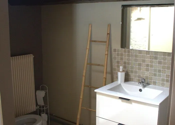 La Marquise * La Charriere