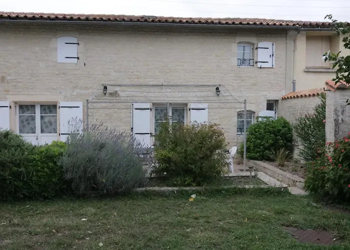 La Marquise Villa La Charriere