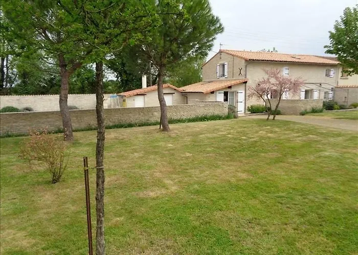 La Marquise La Charriere